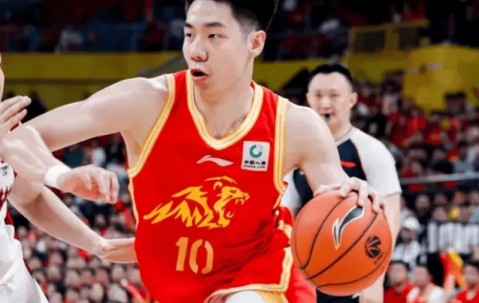 移动应用-朱俊龙出战27分钟，投篮6中2得到5分1篮板3助攻1抢断