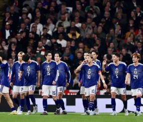 三狮变病猫！英格兰队0-1队史首负日本队，图赫尔实验阵惨遭嘘声