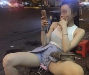 苹果下载-精神小妹的生活原来是这样的！网友：终于知道她们为啥都这么瘦了