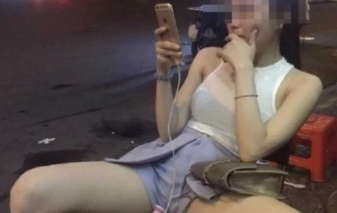 苹果下载-精神小妹的生活原来是这样的!网友:终于知道她们为啥都这么瘦了